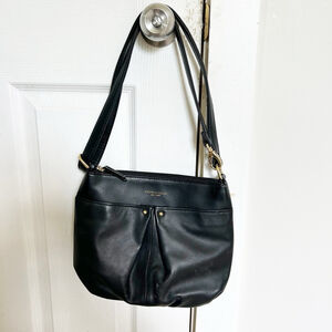 Women's Tignanello Black Shoulder/ Crossbody Bag Medium Leather